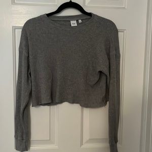 Aritzia Tna waffle cropped shirt size M in gray